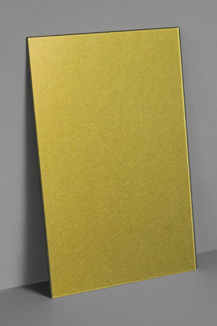 Metallic goud gekleurd zonnepaneel ME-851  | Metallic gold-colored solar panel ME-851 | Metallisch goldfarbenes Solarpanel ME-851 | Solarix