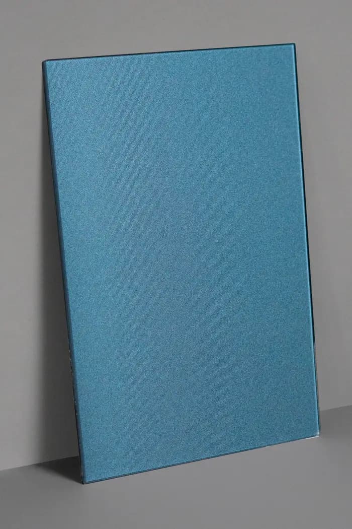 Metallic zeeblauw gekleurd zonnepaneel ME-852  | Metallic sea blue coloured solar panel ME-852 | Metallisch meerblau gefärbtes Solarmodul ME-852 | Solarix